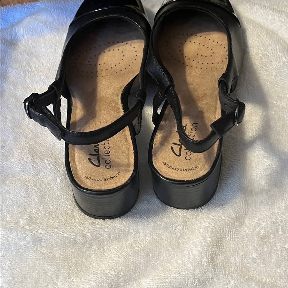 Clarks Women's Black Patent Slingback Heels - Picture 3 of 7